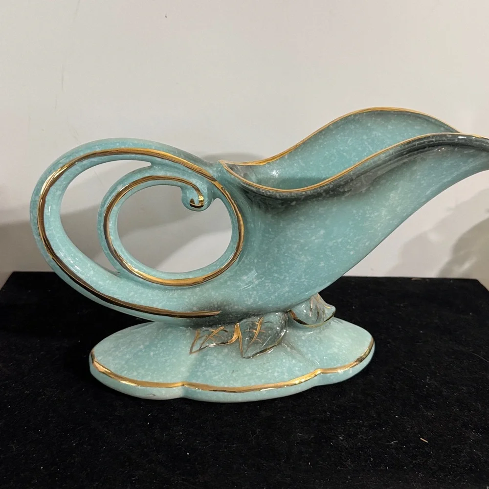 Vintage Hull Pottery Robins Egg Blue Planter Vase